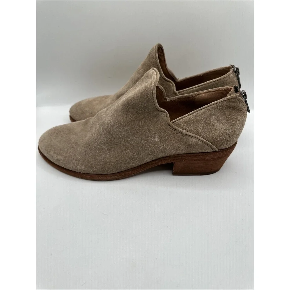 Frye Carson Taupe Suede Leather Zip Block Heel Shootie Ankle Boots Size 9